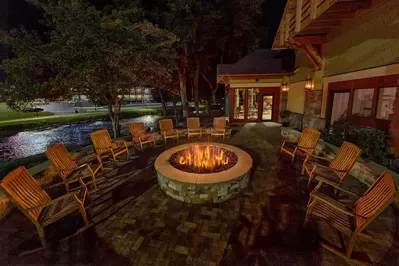 fire pit next to river at Pigeon Forge hotel