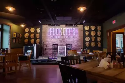 puckett's stage