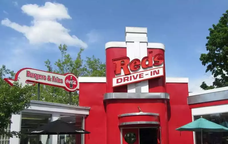 red's drive in