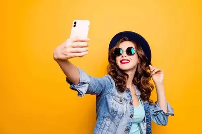 girl taking a selfie