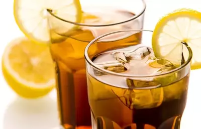 Southern style sweet tea to enjoy during Pigeon Forge hotel vacation