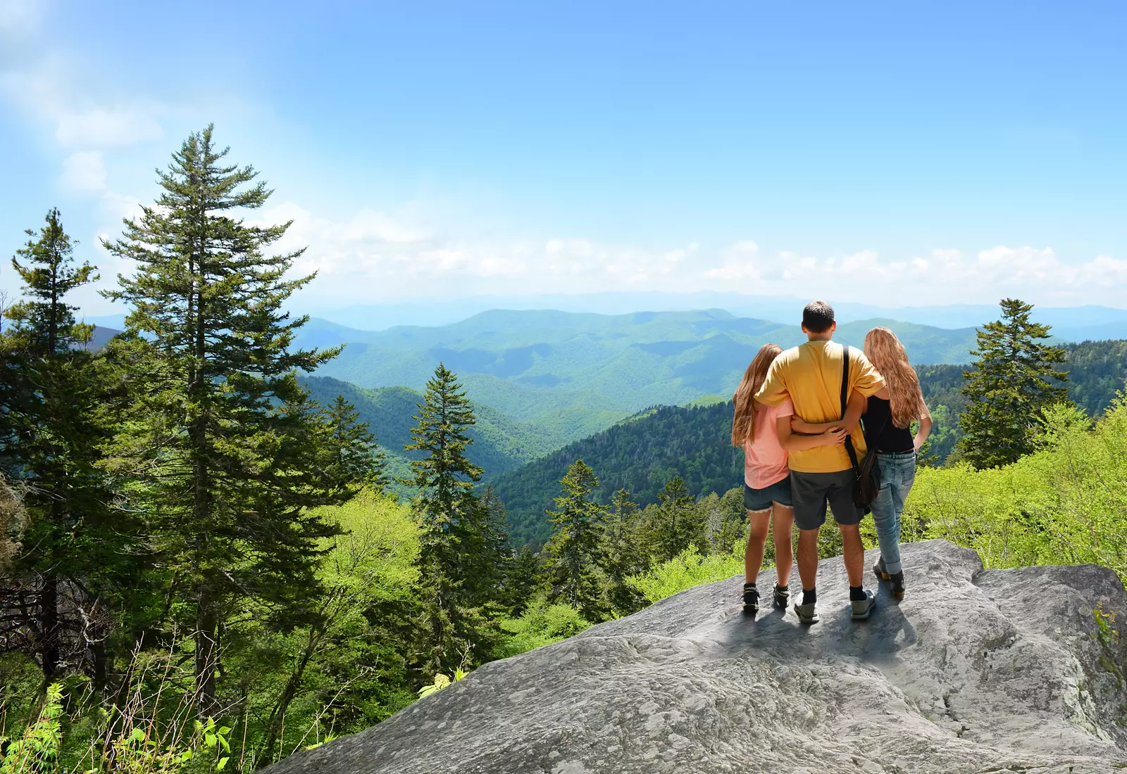 family hiking in the Smokies